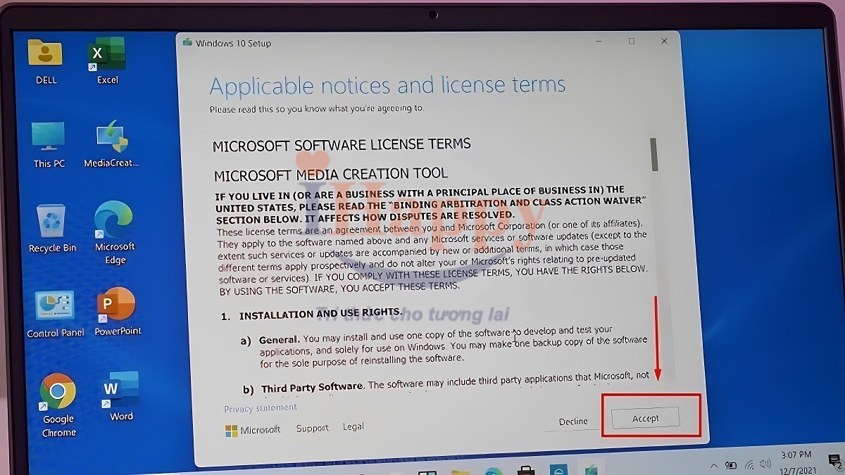 Các hạ Win 11 xuống Win 10 bằng MediaCreationTool bước 2